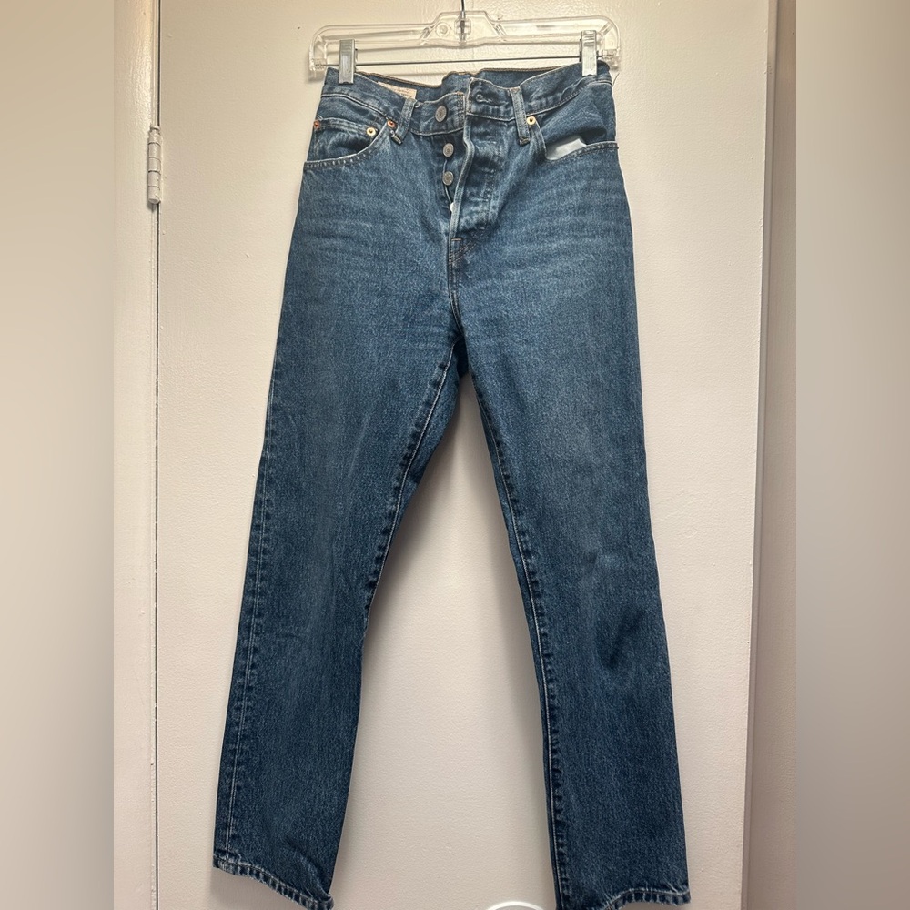 LEVIS 501 crop jeans 26 x 28